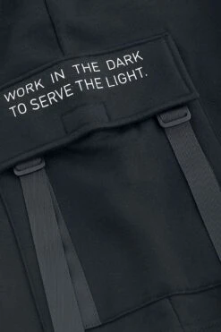 "Work In The Dark" Short Schwarz Von Assassin's Creed 11 "Work In The Dark" Short Schwarz Von Assassin's Creed -Stil Tanz Verkaufsgeschäft 542988d